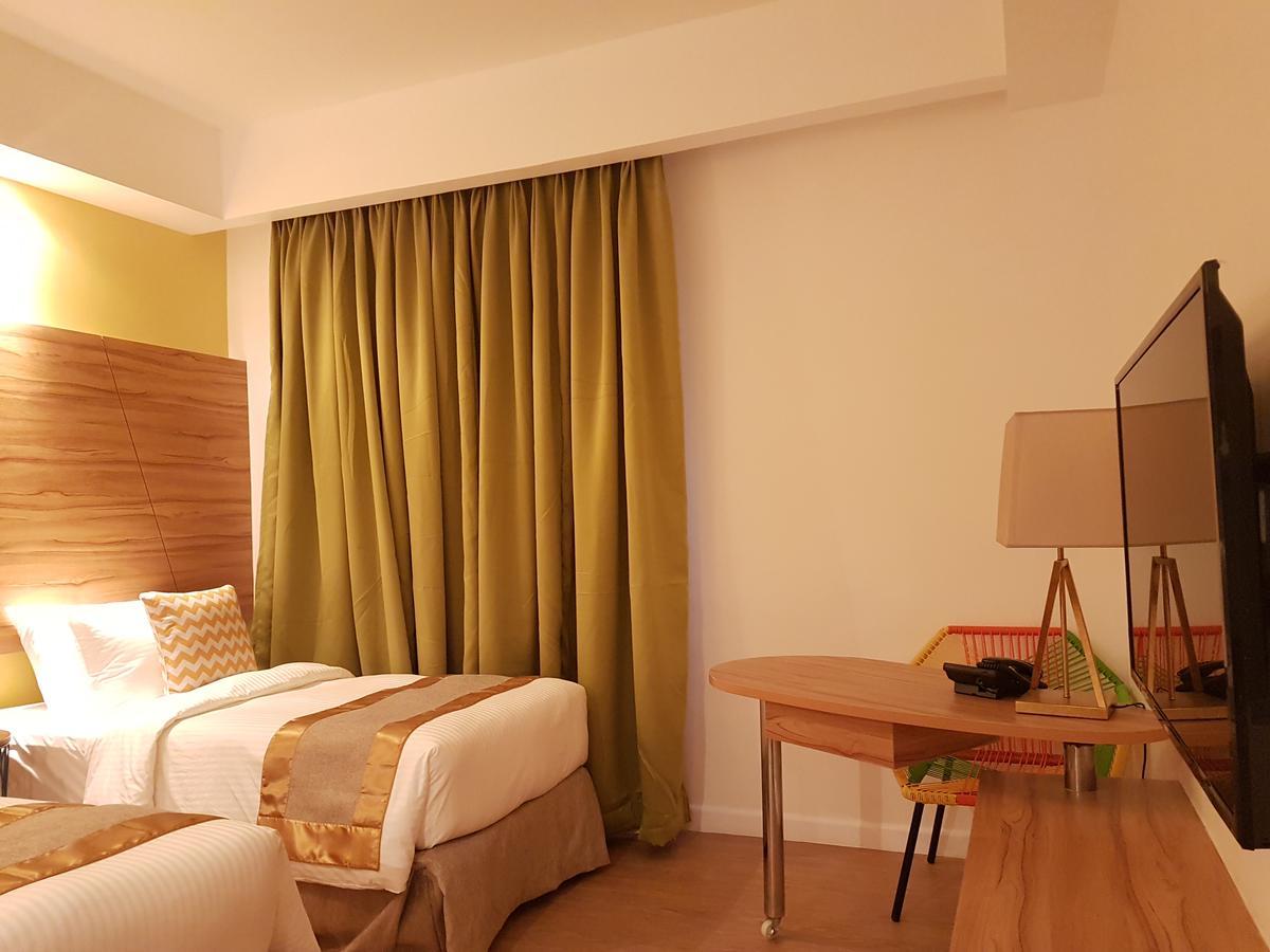 Ferra Hotel And Garden Suites Balabag  Luaran gambar
