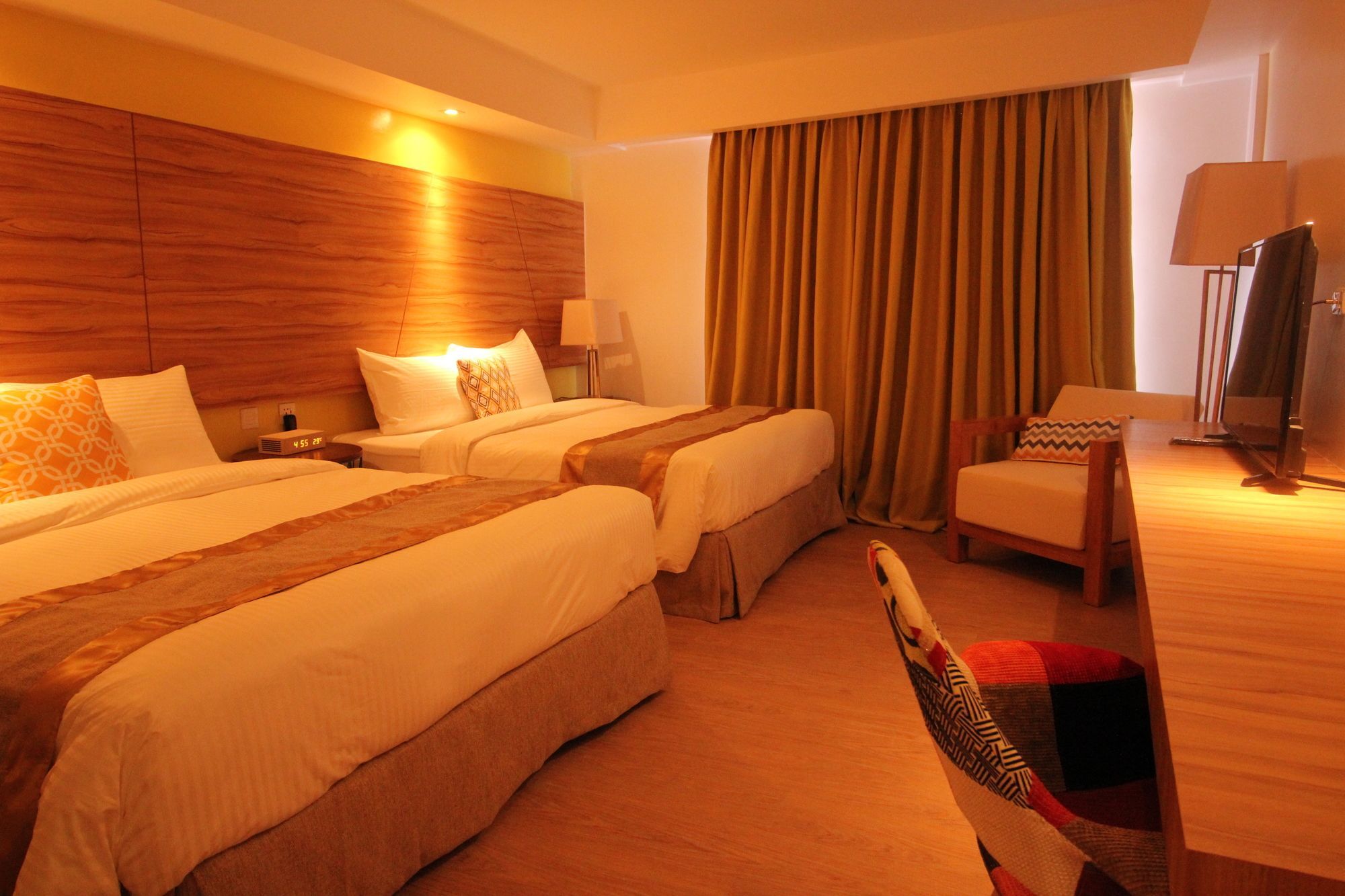 Ferra Hotel And Garden Suites Balabag  Luaran gambar